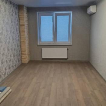 Продается 1-комнатная квартира, 43 м²