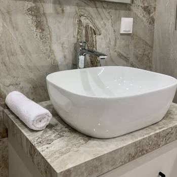 Продается 1-комнатная квартира, 50 м²