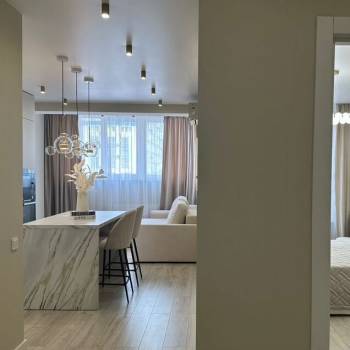 Продается 1-комнатная квартира, 40,7 м²