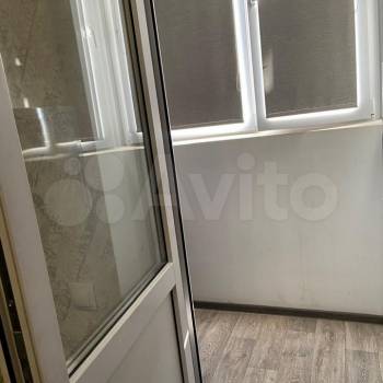 Продается 1-комнатная квартира, 37 м²