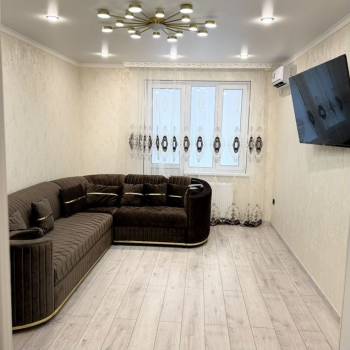 Сдается 2-х комнатная квартира, 70 м²