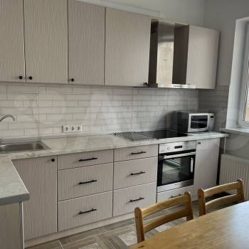 Сдается 2-х комнатная квартира, 67 м²