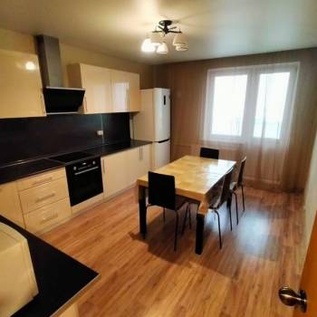 Продается 2-х комнатная квартира, 65,5 м²