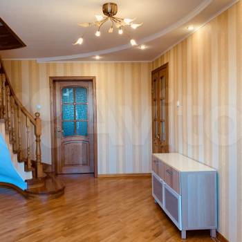 Продается Многокомнатная квартира, 100,2 м²