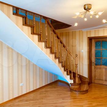 Продается Многокомнатная квартира, 100,2 м²