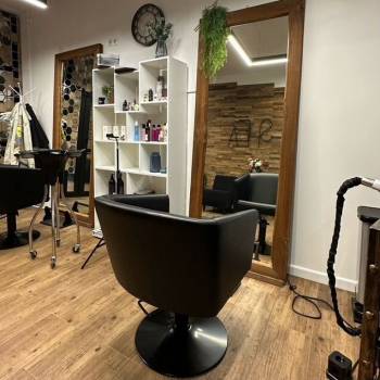 Продается 1-комнатная квартира, 42 м²