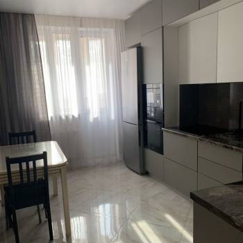 Продается 2-х комнатная квартира, 59,6 м²