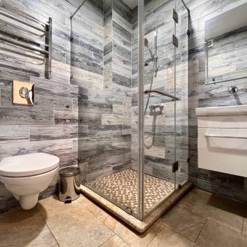 Продается Дом, 180 м²