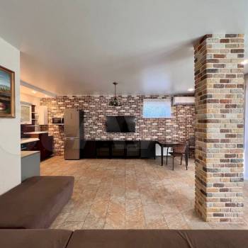 Продается Дом, 180 м²