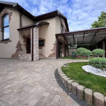 Продается Дом, 180 м²