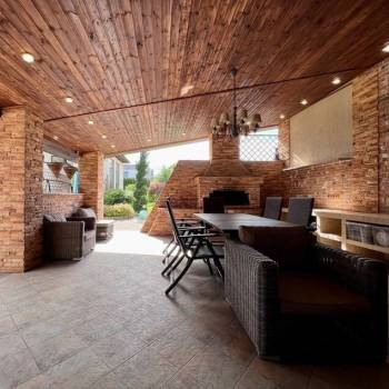 Продается Дом, 180 м²