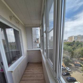 Продается Многокомнатная квартира, 77,4 м²