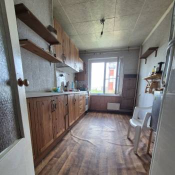 Продается Многокомнатная квартира, 77,4 м²