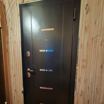 Продается Многокомнатная квартира, 77,4 м²