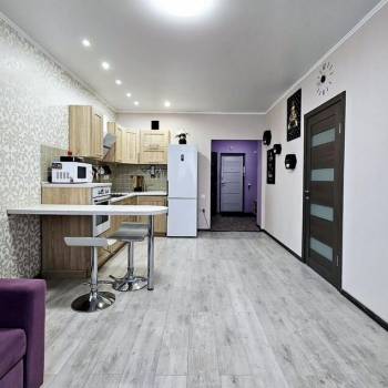 Продается 1-комнатная квартира, 41 м²