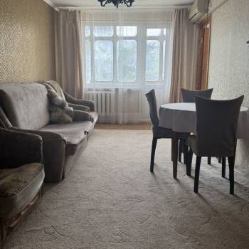 Продается Многокомнатная квартира, 76 м²