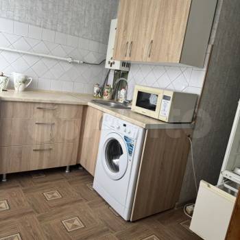 Продается Многокомнатная квартира, 76 м²