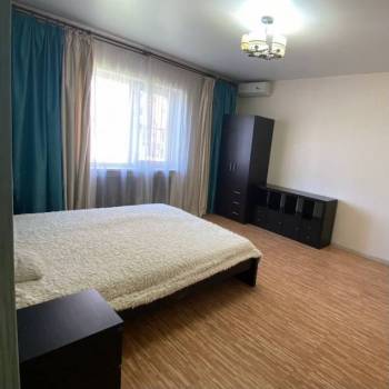 Продается 1-комнатная квартира, 46 м²