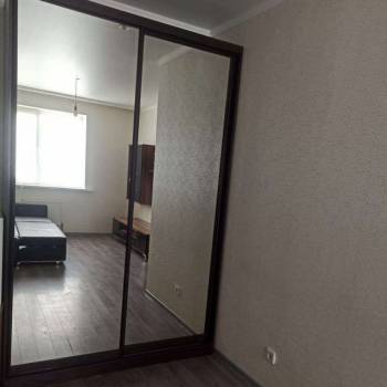 Продается 1-комнатная квартира, 38 м²