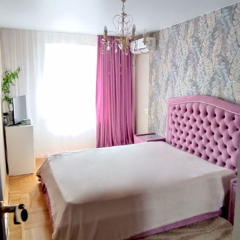 Продается Многокомнатная квартира, 75 м²