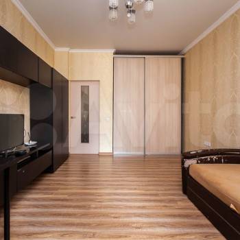 Продается 1-комнатная квартира, 47,7 м²