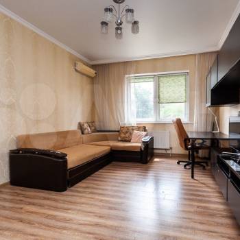 Продается 1-комнатная квартира, 47,7 м²