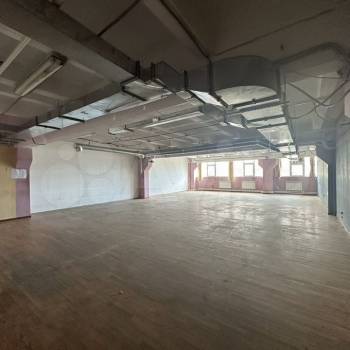 Сдается Нежилое помещение, 162 м²
