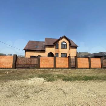 Продается Дом, 297 м²