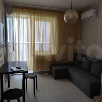 Сдается 1-комнатная квартира, 40 м²