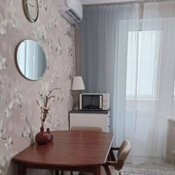 Продается 1-комнатная квартира, 36 м²