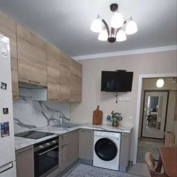 Продается 1-комнатная квартира, 36 м²