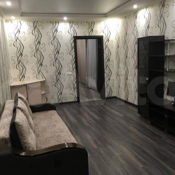 Продается 1-комнатная квартира, 50 м²