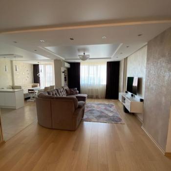 Продается 3-х комнатная квартира, 115 м²