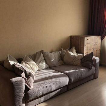 Продается 1-комнатная квартира, 38 м²