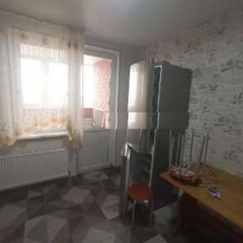 Сдается 1-комнатная квартира, 42 м²