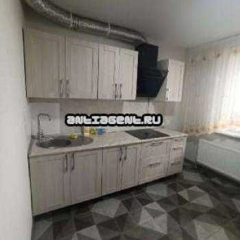 Сдается 1-комнатная квартира, 42 м²