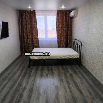 Сдается 1-комнатная квартира, 42 м²