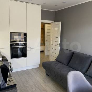 Продается 1-комнатная квартира, 40 м²