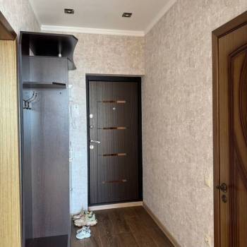 Продается 1-комнатная квартира, 43 м²