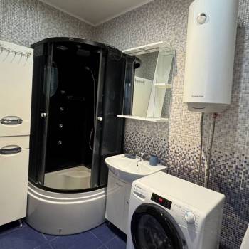 Продается 1-комнатная квартира, 43 м²