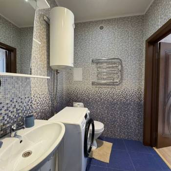 Продается 1-комнатная квартира, 40,5 м²