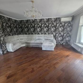 Продается 2-х комнатная квартира, 103,8 м²