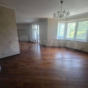 Продается 2-х комнатная квартира, 103,8 м²