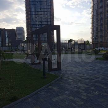 Продается 1-комнатная квартира, 38 м²