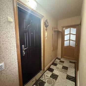 Продается 3-х комнатная квартира, 48,3 м²