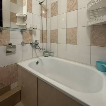 Продается 3-х комнатная квартира, 48,3 м²