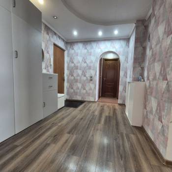 Продается 2-х комнатная квартира, 57,4 м²