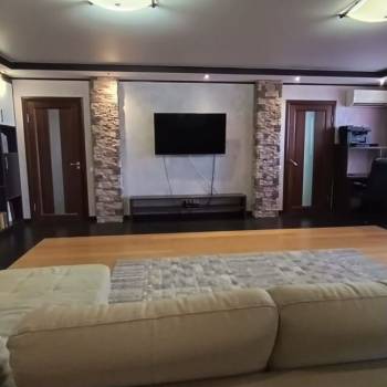 Продается 3-х комнатная квартира, 104 м²