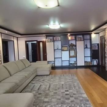 Продается 3-х комнатная квартира, 104 м²