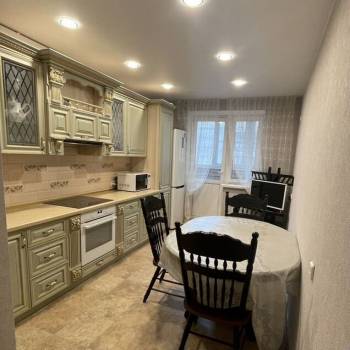 Продается 1-комнатная квартира, 43 м²